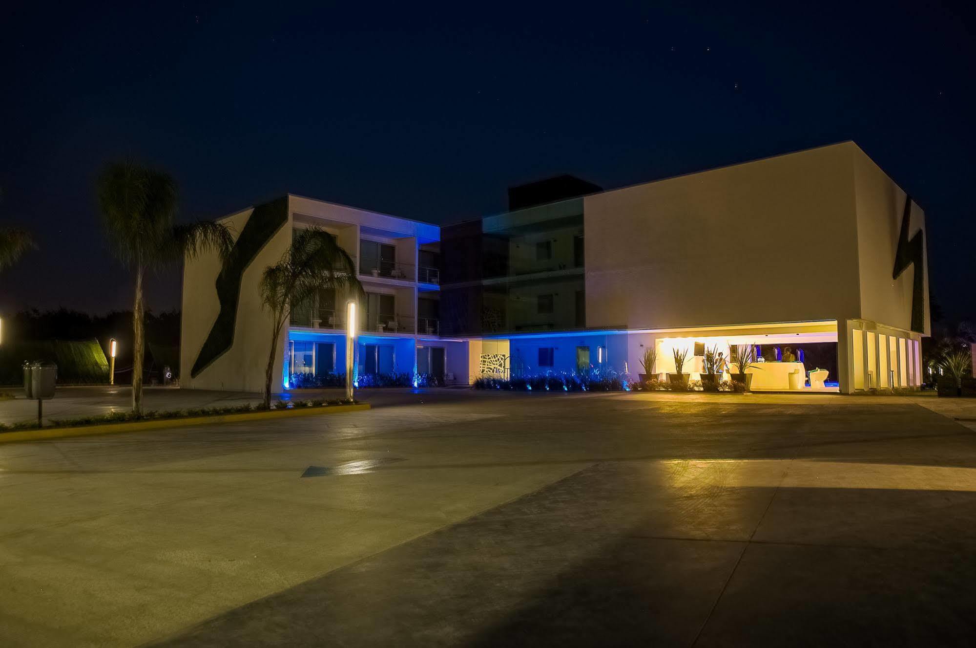 Hotel Aqua Spa & Resort Martinez de la Torre Екстер'єр фото