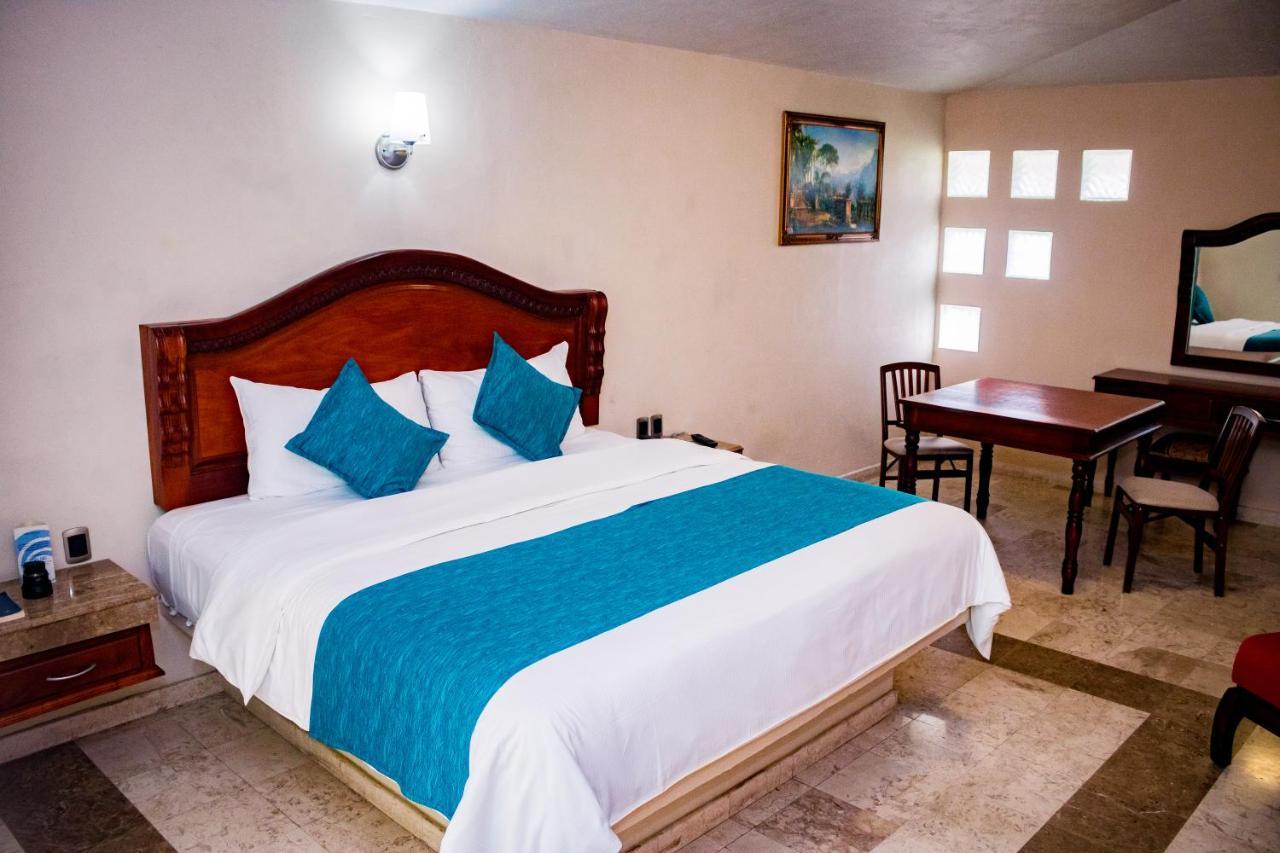 Hotel Aqua Spa & Resort Martinez de la Torre Екстер'єр фото